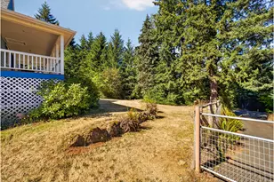 4384 NE Crooked Finger Rd, Scotts Mills, OR 97375 - Photo 6