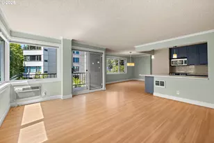 2211 SW Park Pl, Portland, OR 97205 - Photo 8