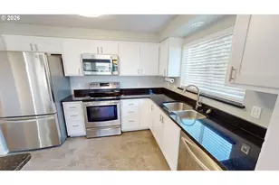 94044 Azalea Ln, Gold Beach, OR 97444 - Photo 12