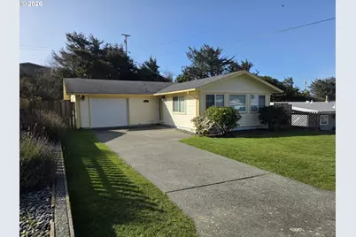 94044 Azalea Ln, Gold Beach, OR 97444 - Photo 2