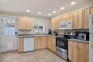 508 4th Ave SW, Castle Rock, WA 98611 - Photo 6