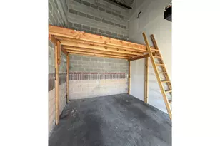 15320 NW Central Dr, Portland, OR 97229 - Photo 30