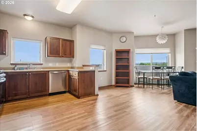 15320 NW Central Dr #214, Portland, OR 97229 - Photo 18