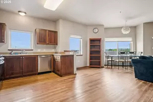 15320 NW Central Dr, Portland, OR 97229 - Photo 18