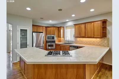 693 Fairwood Cres, Woodburn, OR 97071 - Photo 6