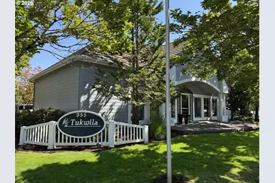 693 Fairwood Cres, Woodburn, OR 97071 - Photo 46