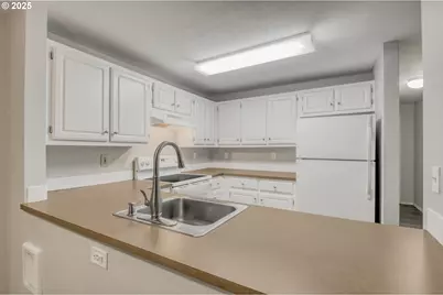 17580 NW Springville Rd #G5, Portland, OR 97229 - Photo 12