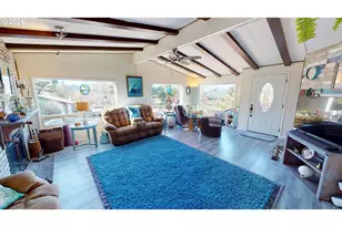 30235 Eagleview Dr, Gold Beach, OR 97444 - Photo 6