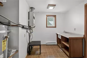93537 Deadwood Creek Rd, Deadwood, OR 97430 - Photo 28
