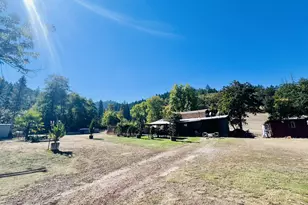 617 Poison Oak Dr, Winston, OR 97496 - Photo 4