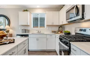 105 Greencrest St NE, Salem, OR 97301 - Photo 14