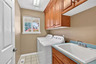 1279 SW Russ Ln, McMinnville, OR 97128 - Photo 20