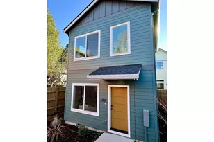 6914 N Swift St, Portland, OR 97203 - Photo 2