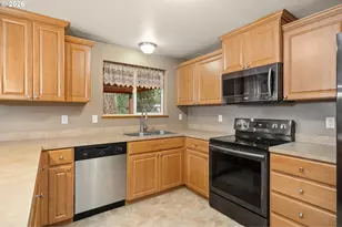 321 Rollingwood Dr, Kelso, WA 98626 - Photo 10