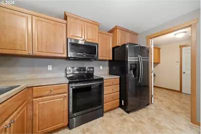 321 Rollingwood Dr, Kelso, WA 98626 - Photo 12