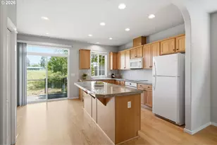 738 NE 73rd Ave, Hillsboro, OR 97124 - Photo 16