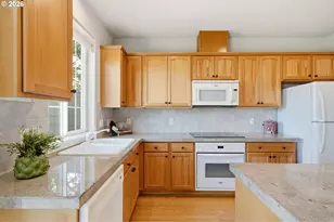 738 NE 73rd Ave, Hillsboro, OR 97124 - Photo 18