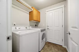 738 NE 73rd Ave, Hillsboro, OR 97124 - Photo 28