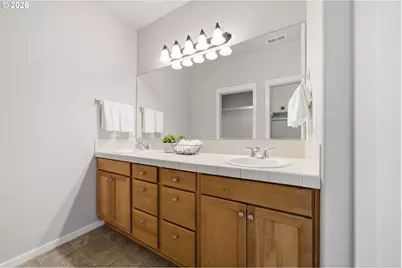 738 NE 73rd Ave, Hillsboro, OR 97124 - Photo 32