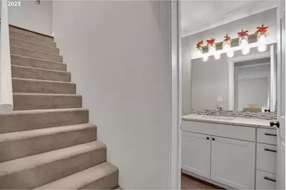 3615 SW Huber St, Portland, OR 97219 - Photo 28