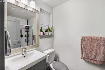 2896 SE 87th Ave, Portland, OR 97266 - Photo 12