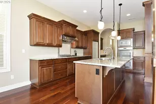 15325 NW Dominion Dr, Portland, OR 97229 - Photo 8