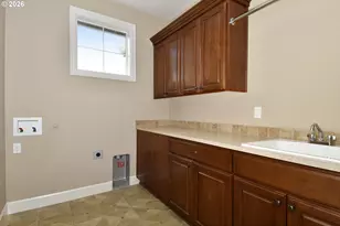 15325 NW Dominion Dr, Portland, OR 97229 - Photo 26