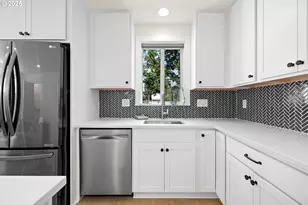 6505 SE Clatsop St, Portland, OR 97206 - Photo 14