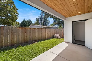 6505 SE Clatsop St, Portland, OR 97206 - Photo 30