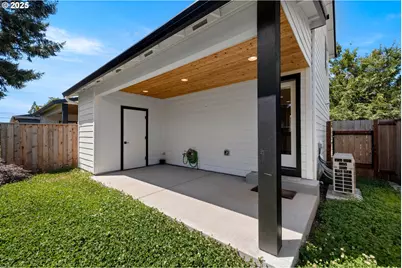 6505 SE Clatsop St #C, Portland, OR 97206 - Photo 32