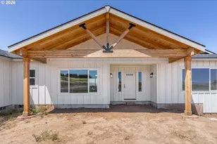823 Horseshoe Bend Rd, Centerville, WA 98613 - Photo 8