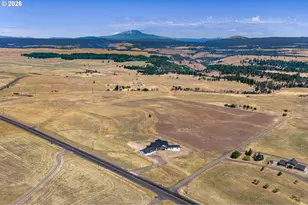 823 Horseshoe Bend Rd, Centerville, WA 98613 - Photo 4