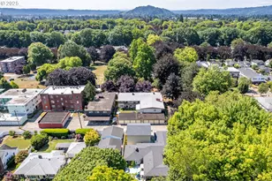 1951 Louisiana St, Longview, WA 98632 - Photo 8