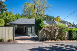 3590 SW Patton Rd, Portland, OR 97221 - Photo 4