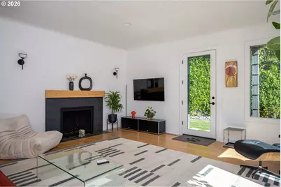 3590 SW Patton Rd, Portland, OR 97221 - Photo 8