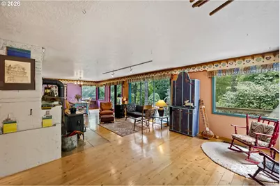 10548 NW Skyline Blvd, Portland, OR 97231 - Photo 14