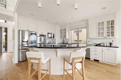 4023 NW Sunset Cir, Portland, OR 97229 - Photo 10