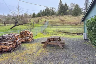 481 Strader Rd, Roseburg, OR 97470 - Photo 18