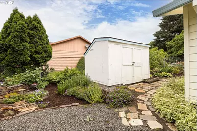 11925 SE 70th Ave, Milwaukie, OR 97222 - Photo 26