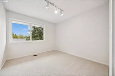2730 SW Plum Ct, Portland, OR 97219 - Photo 26