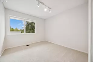 2730 SW Plum Ct, Portland, OR 97219 - Photo 26