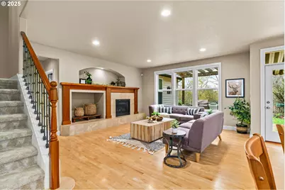 1163 Cedar Ridge Dr, Eugene, OR 97401 - Photo 8