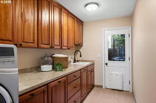 12352 NW Hibbard Dr, Portland, OR 97229 - Photo 22