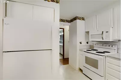 1629 Newport Way, Woodburn, OR 97071 - Photo 10