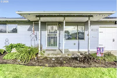 1629 Newport Way, Woodburn, OR 97071 - Photo 2