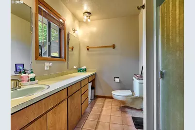 3780 Victor Point Rd NE, Silverton, OR 97381 - Photo 18