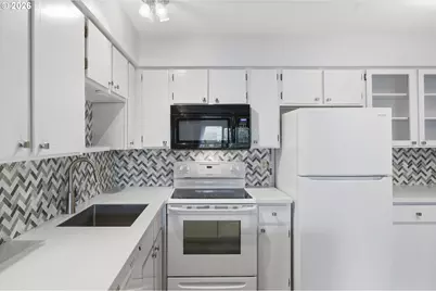 2005 Tibbetts Dr, Longview, WA 98632 - Photo 22