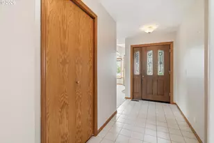 1140 Molly Ln, Eugene, OR 97404 - Photo 6