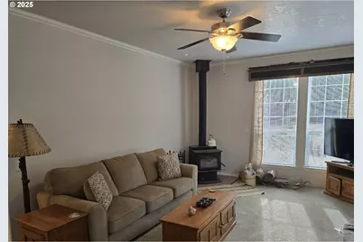 125220 Cappy Ct, Crescent Lake, OR 97733 - Photo 12