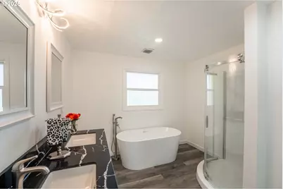 226 SE 157th Ave, Portland, OR 97233 - Photo 20